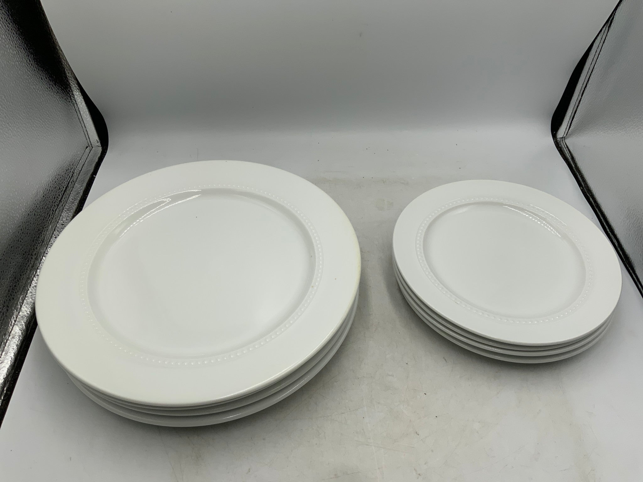 Threshold 8 pc White Dish Set