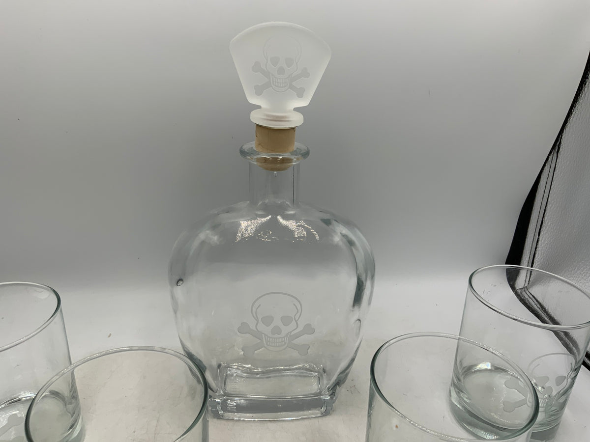 Crossbones Decanter with 4 Glasses