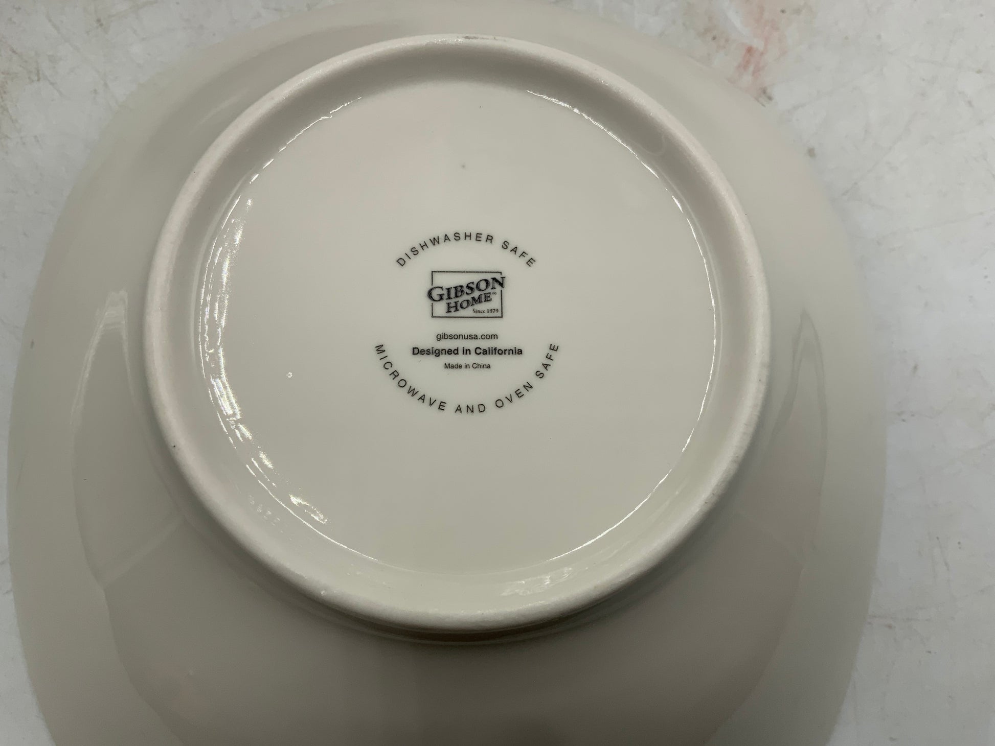 Gibson 16 Piece Place Setting