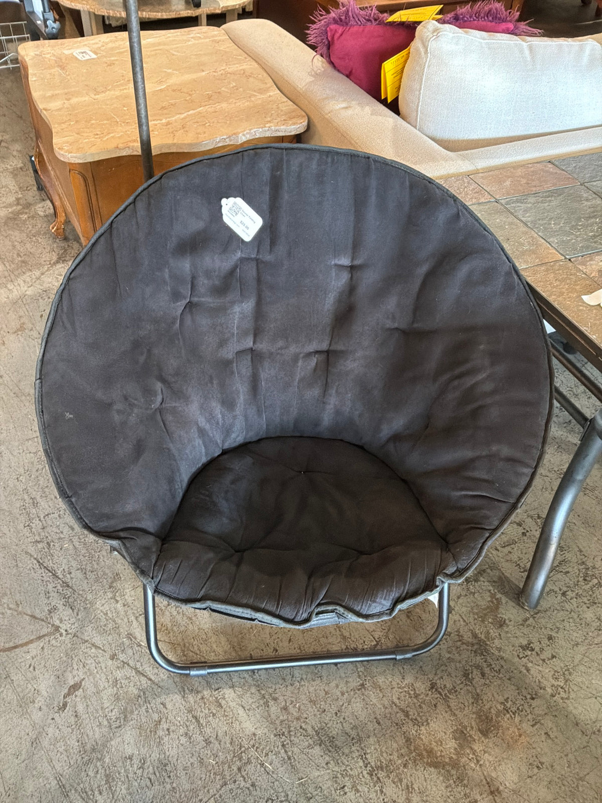 Saucer Folding Chair