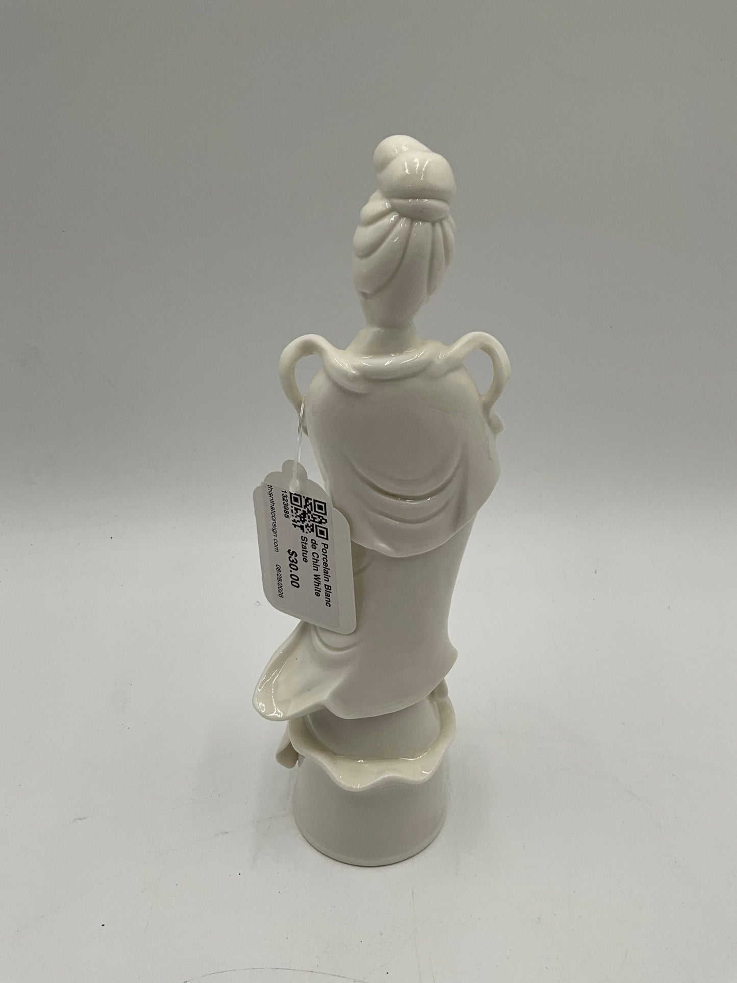 Porcelain Blanc de Chin White Statue