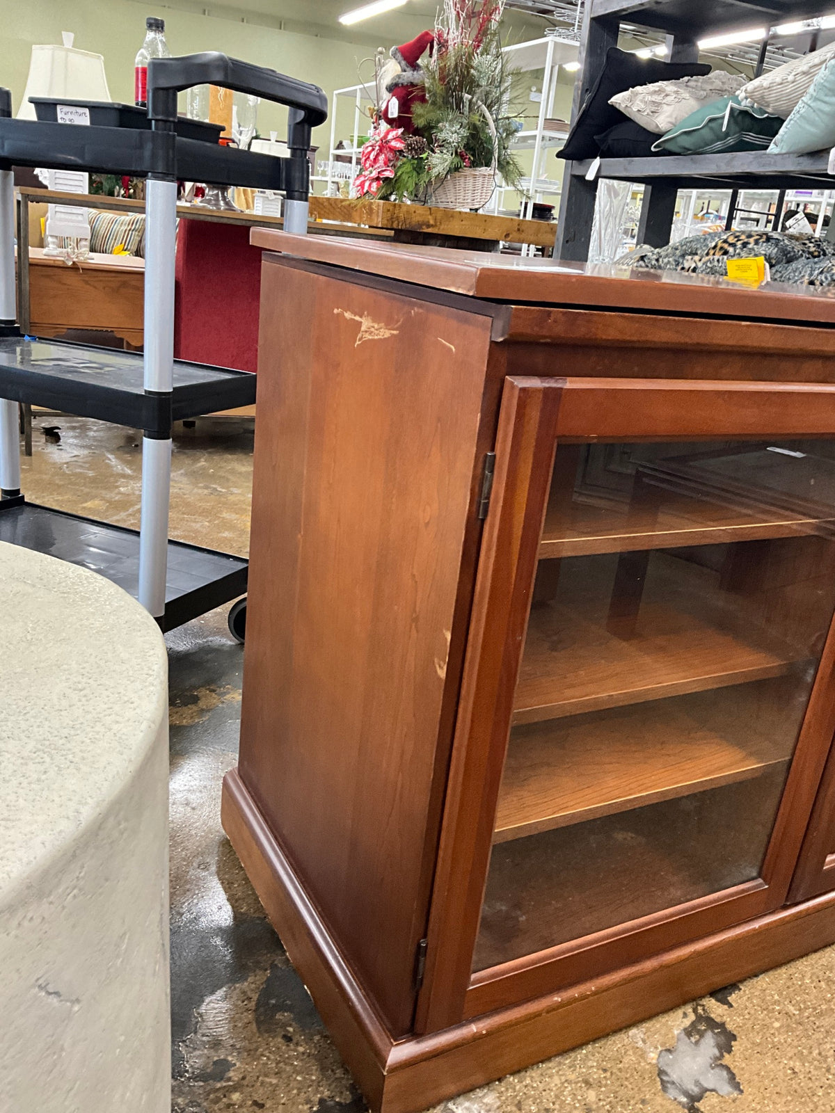 Tv Console on Wheels