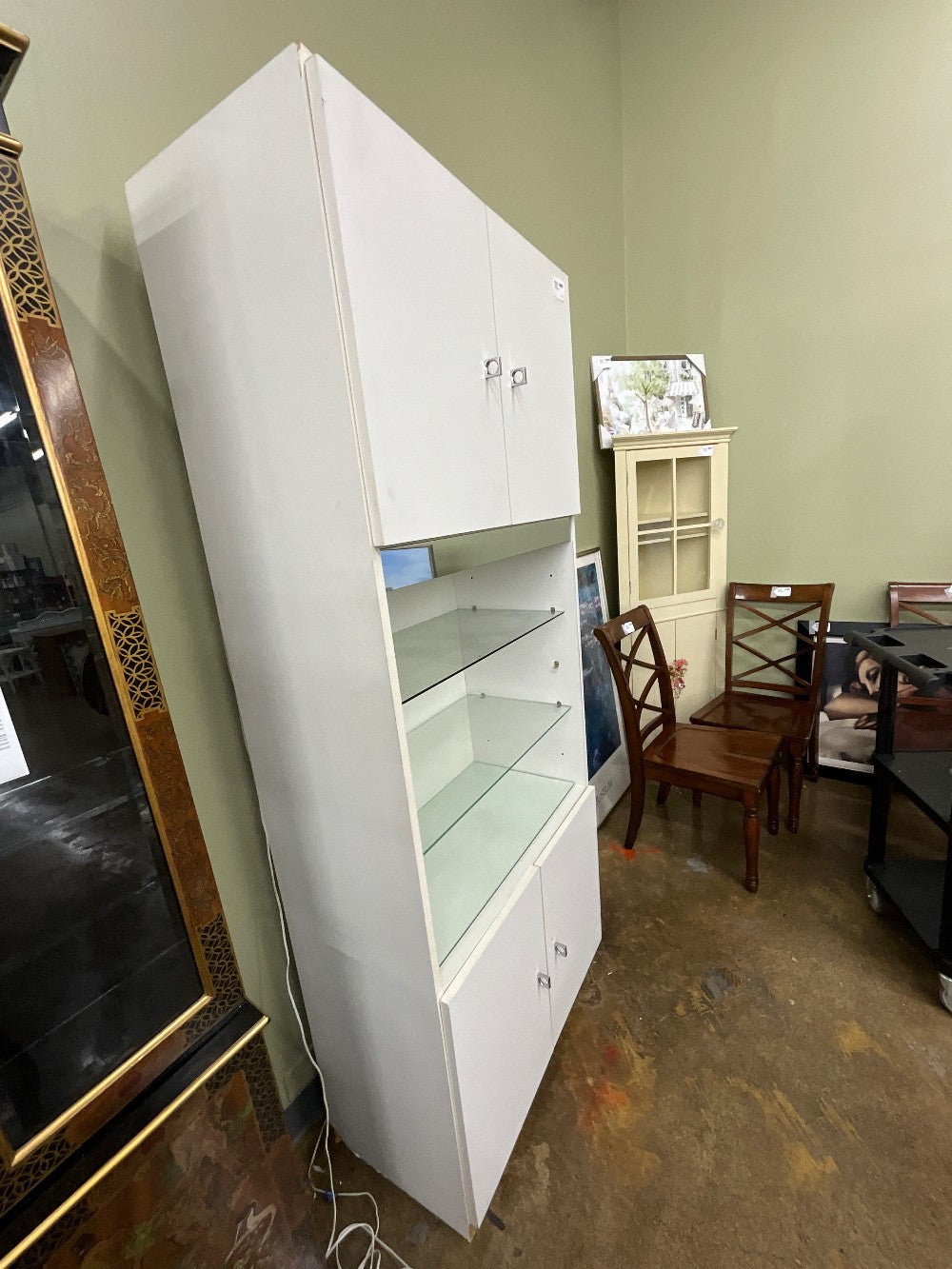 White Cabinet