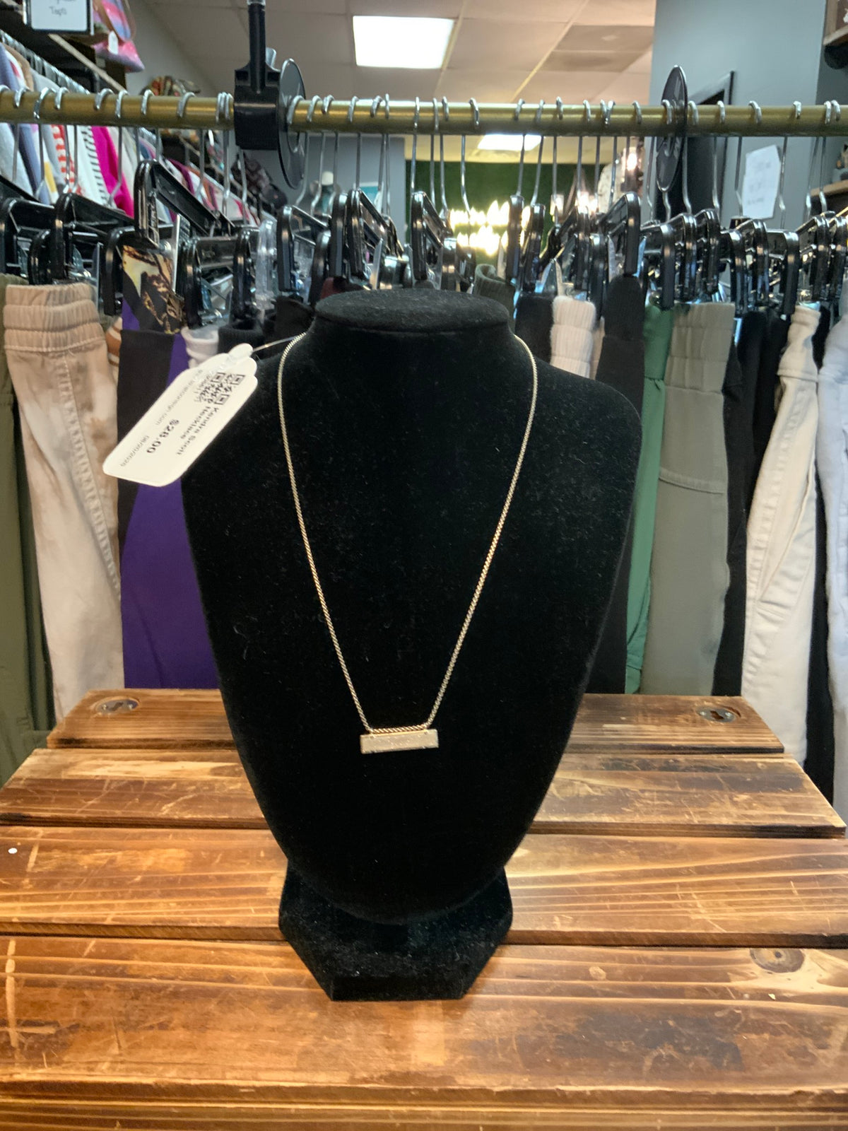 Kendra Scott Necklace
