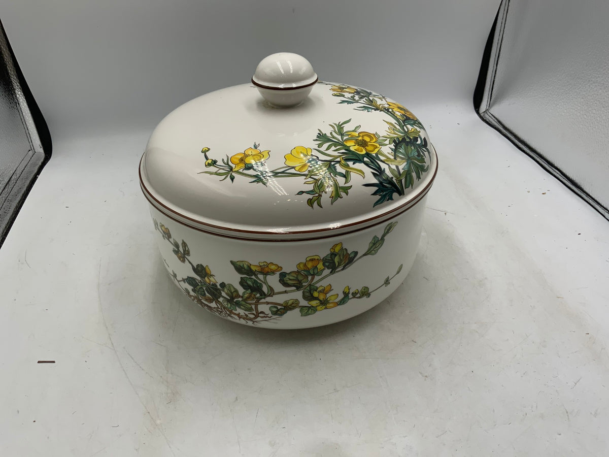 Villeroyand BAch Dish with Lid