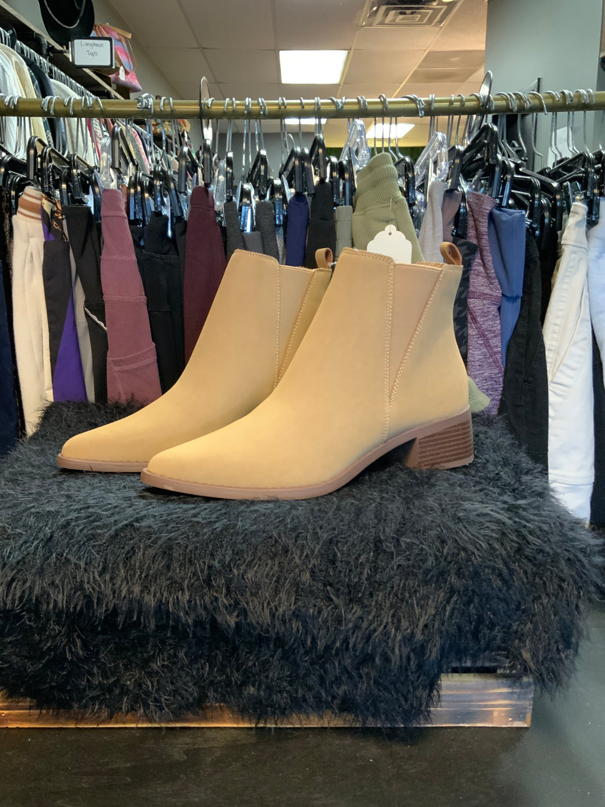 Serra Bootie Sz 8