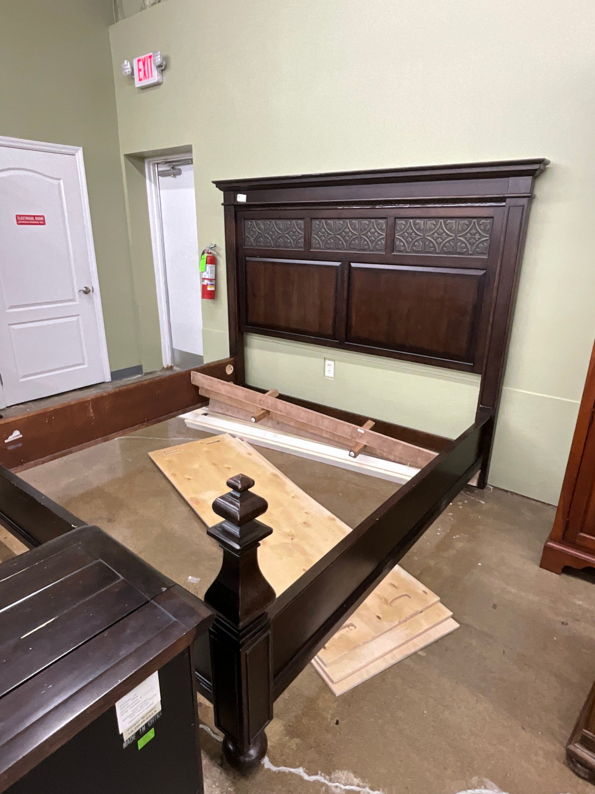 Universal Furniture King Bed