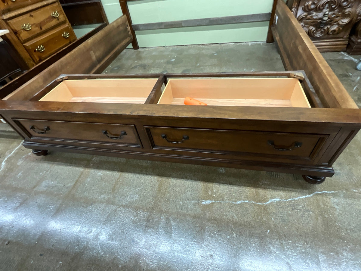 Kaiser King Storage Bed