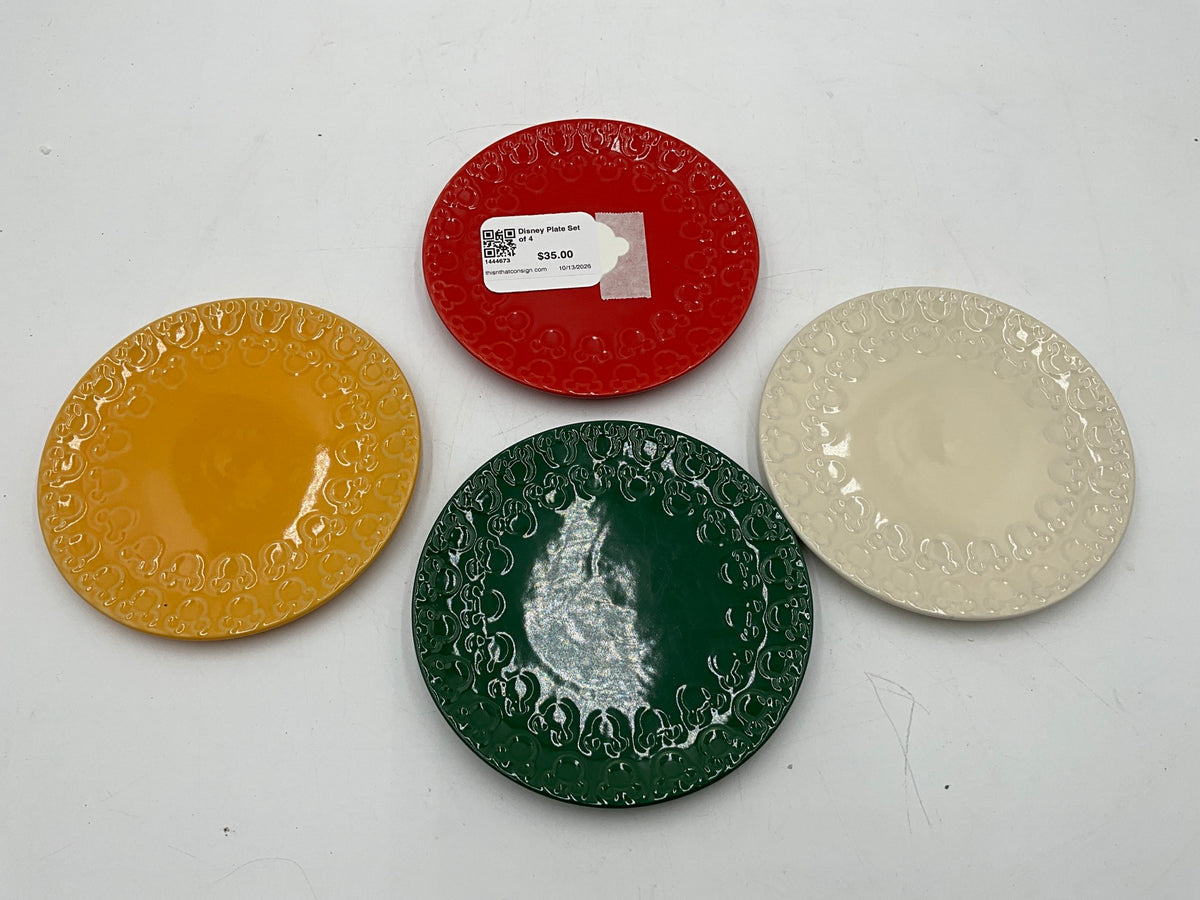 Disney Plate Set of 4