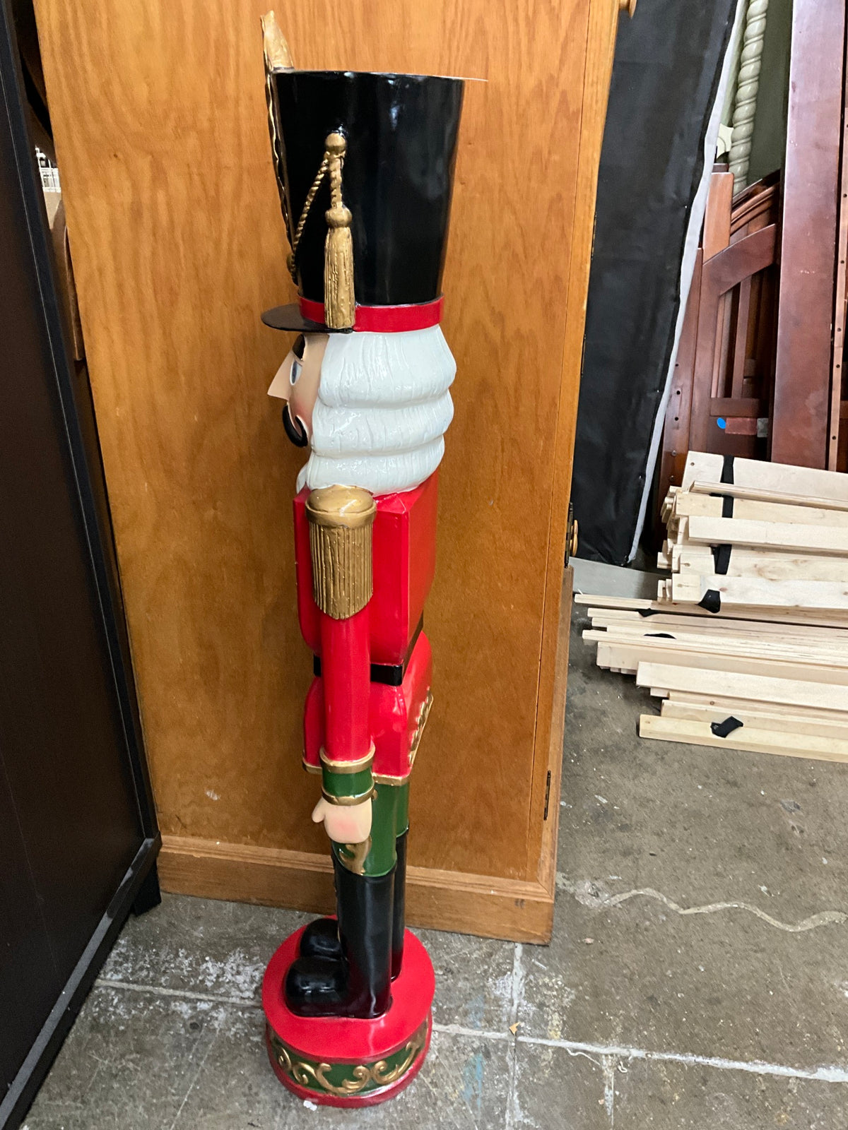 XL Nutcracker