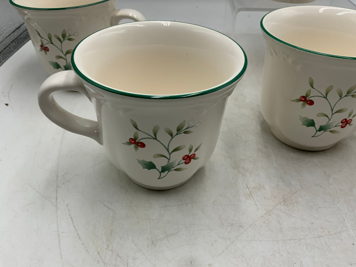 Pfaltzgraff Winterberry Set of 6 Mugs