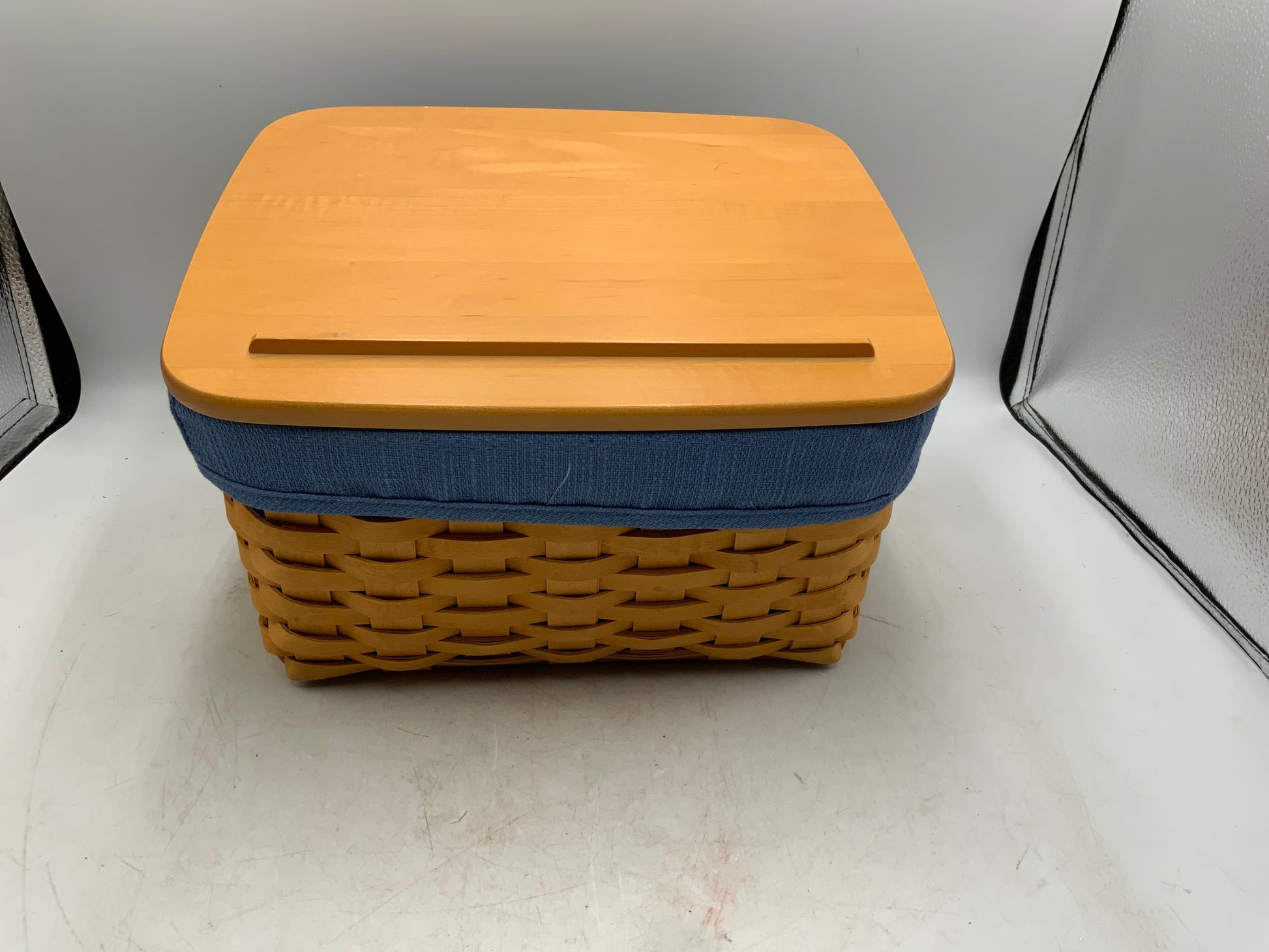 Longaberger 2001 Card Keeper Basket