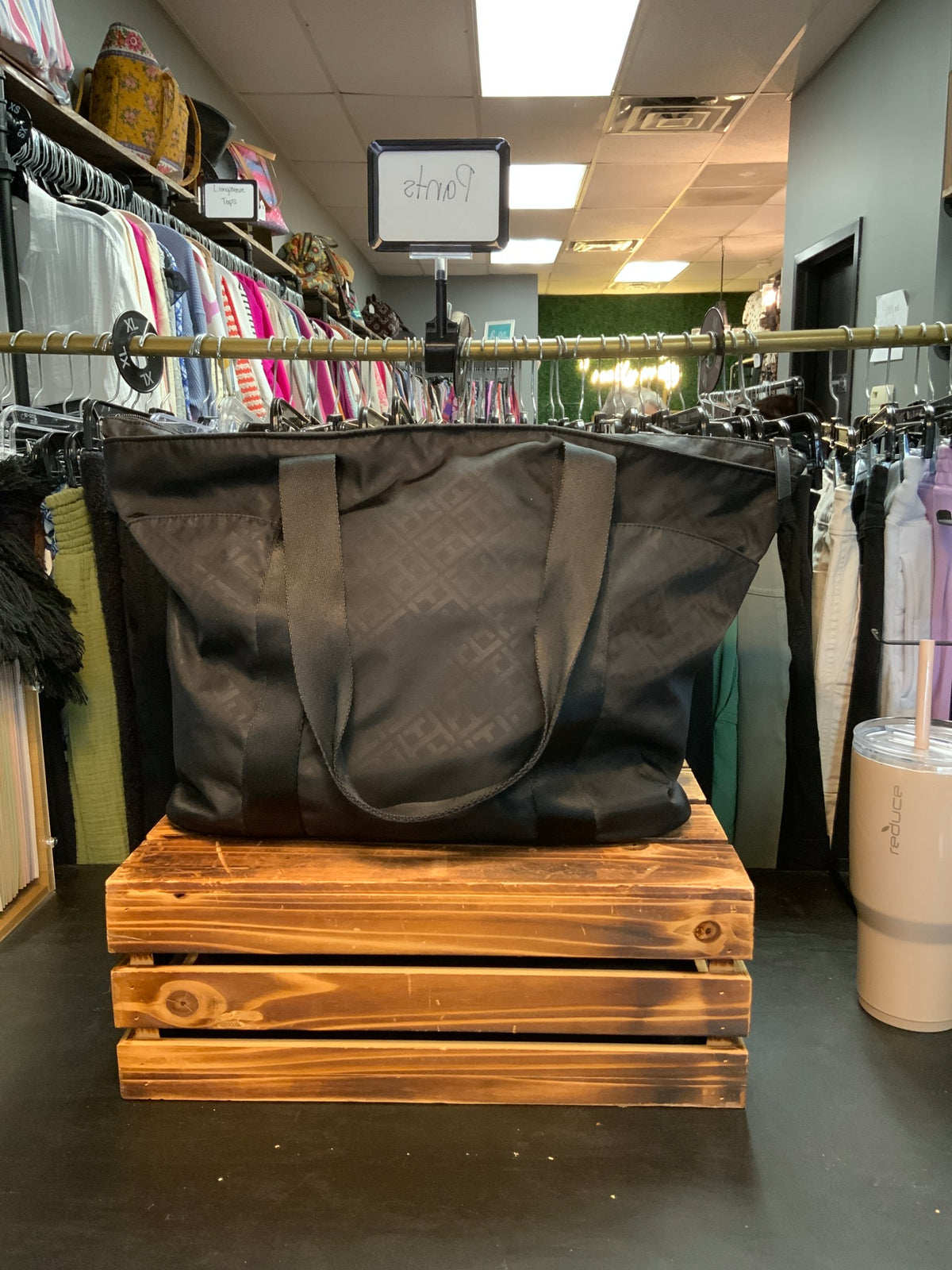 Tommy Hilfiger Tote