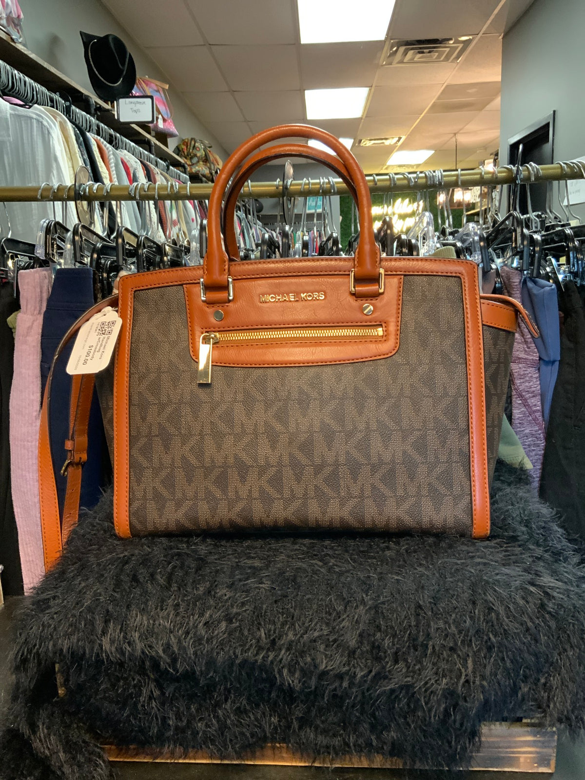 Michael Kors Handbag w/Crossbody Strap