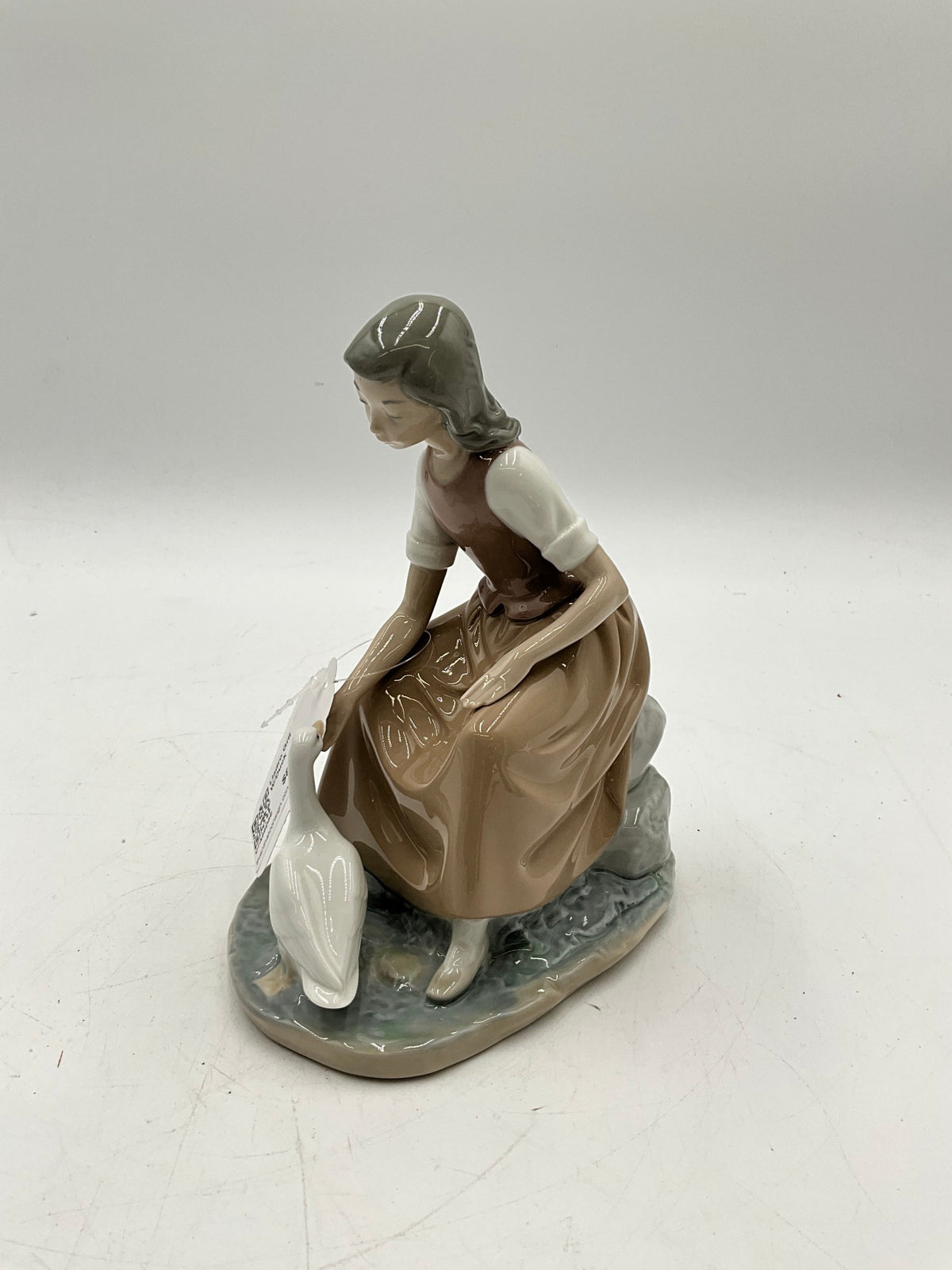 Lladro Gril W/Duck