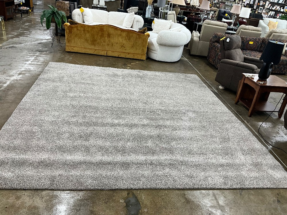 11ft 6in x 10ft 10in Rug