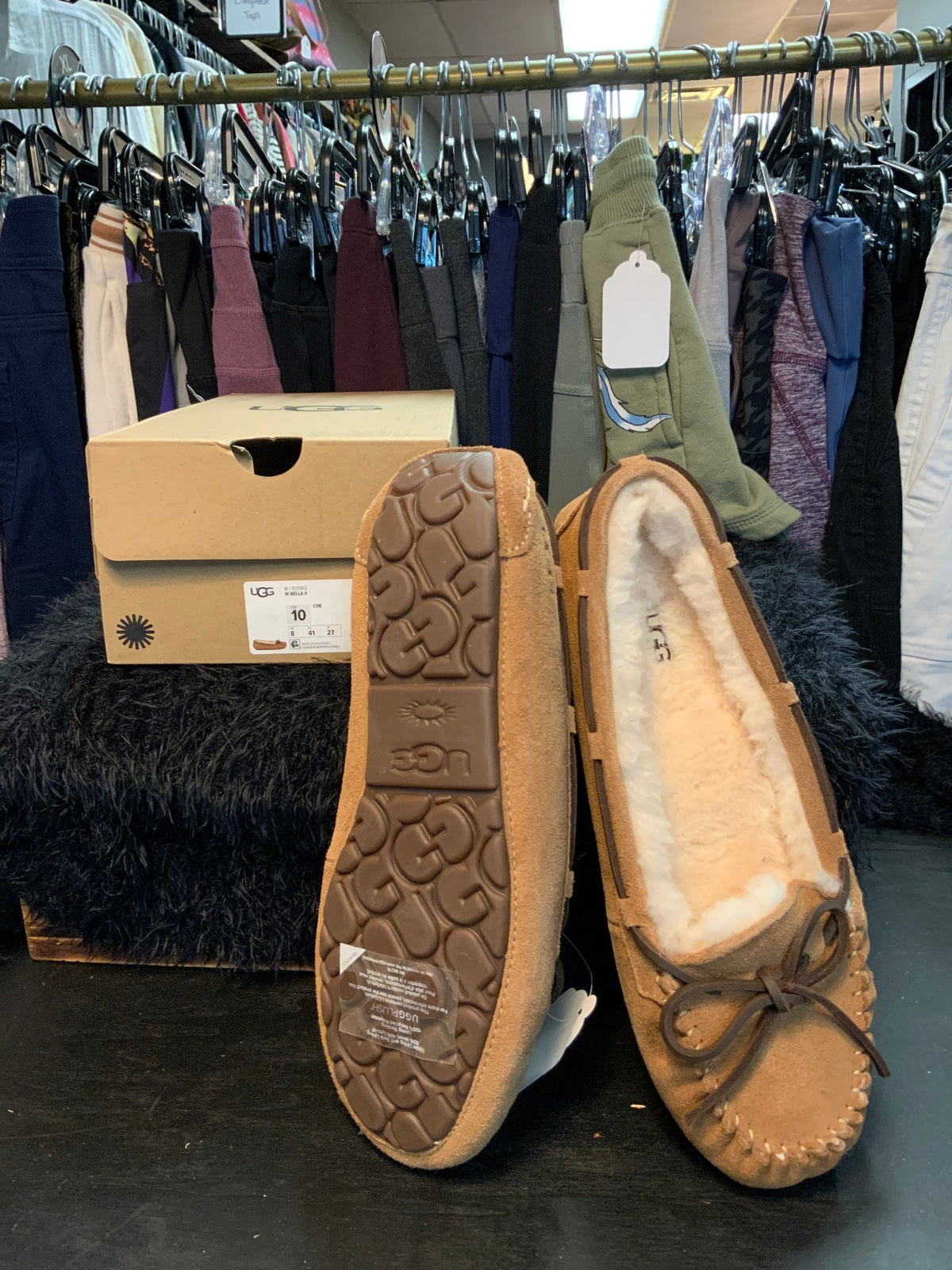 NIB UGG Slipper Sz 10