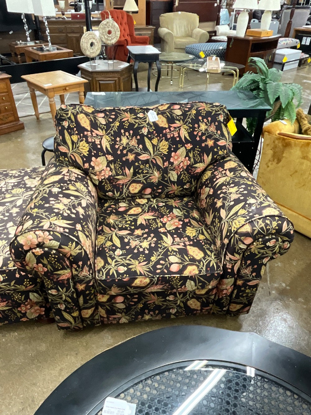 Sofa Express Floral Accent Chair