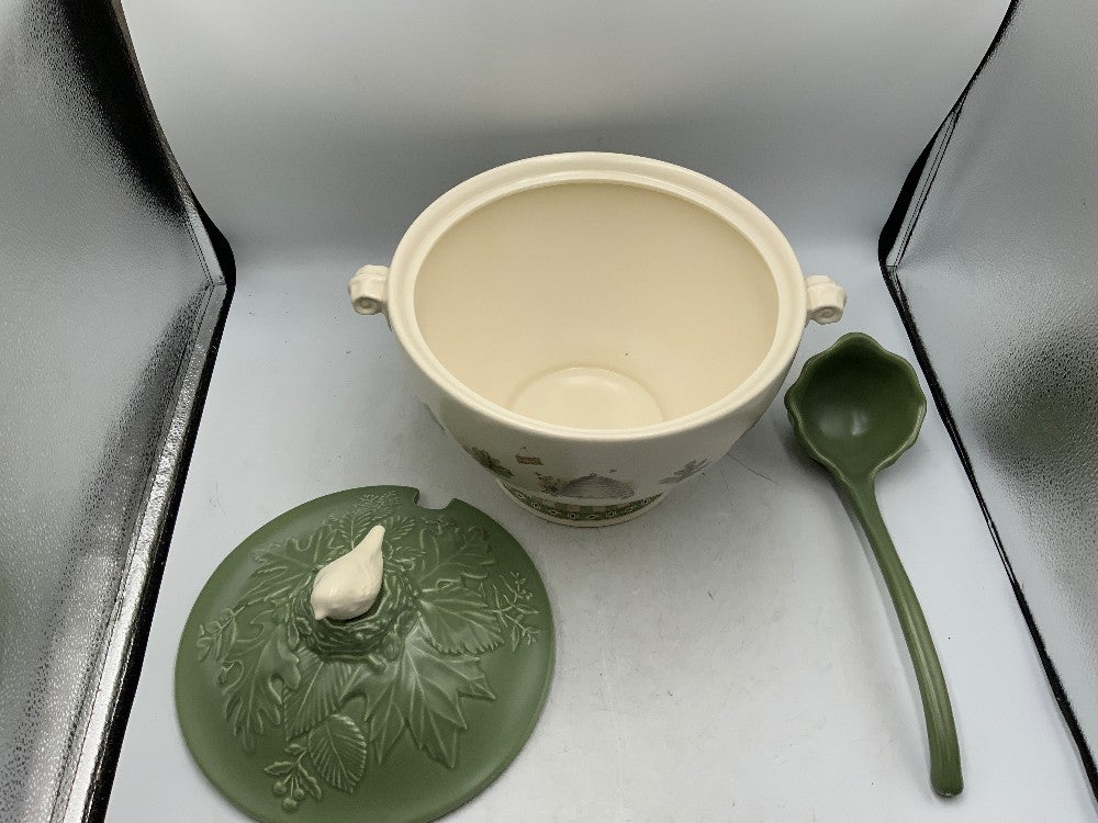 Pfaltzgraff Soup Tureen