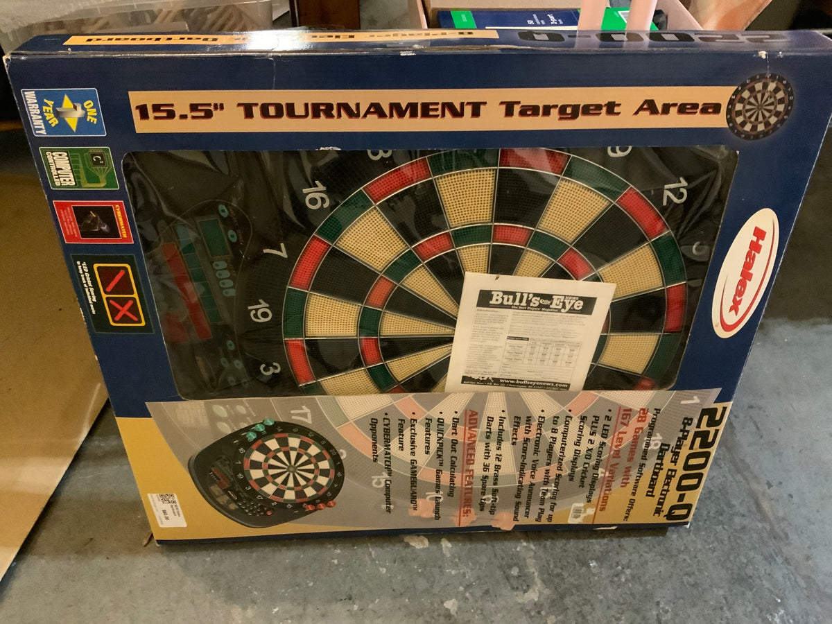 NEW Halex Dartboard
