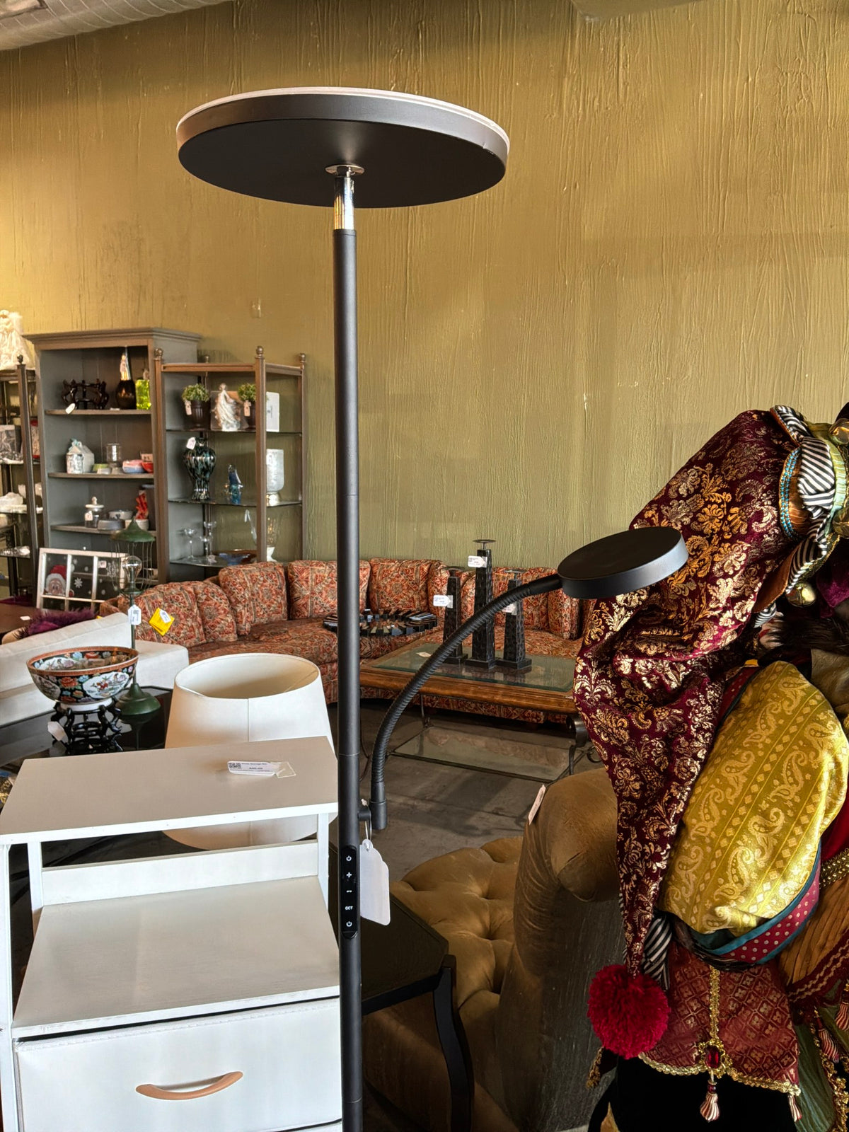 Black Floor Lamp
