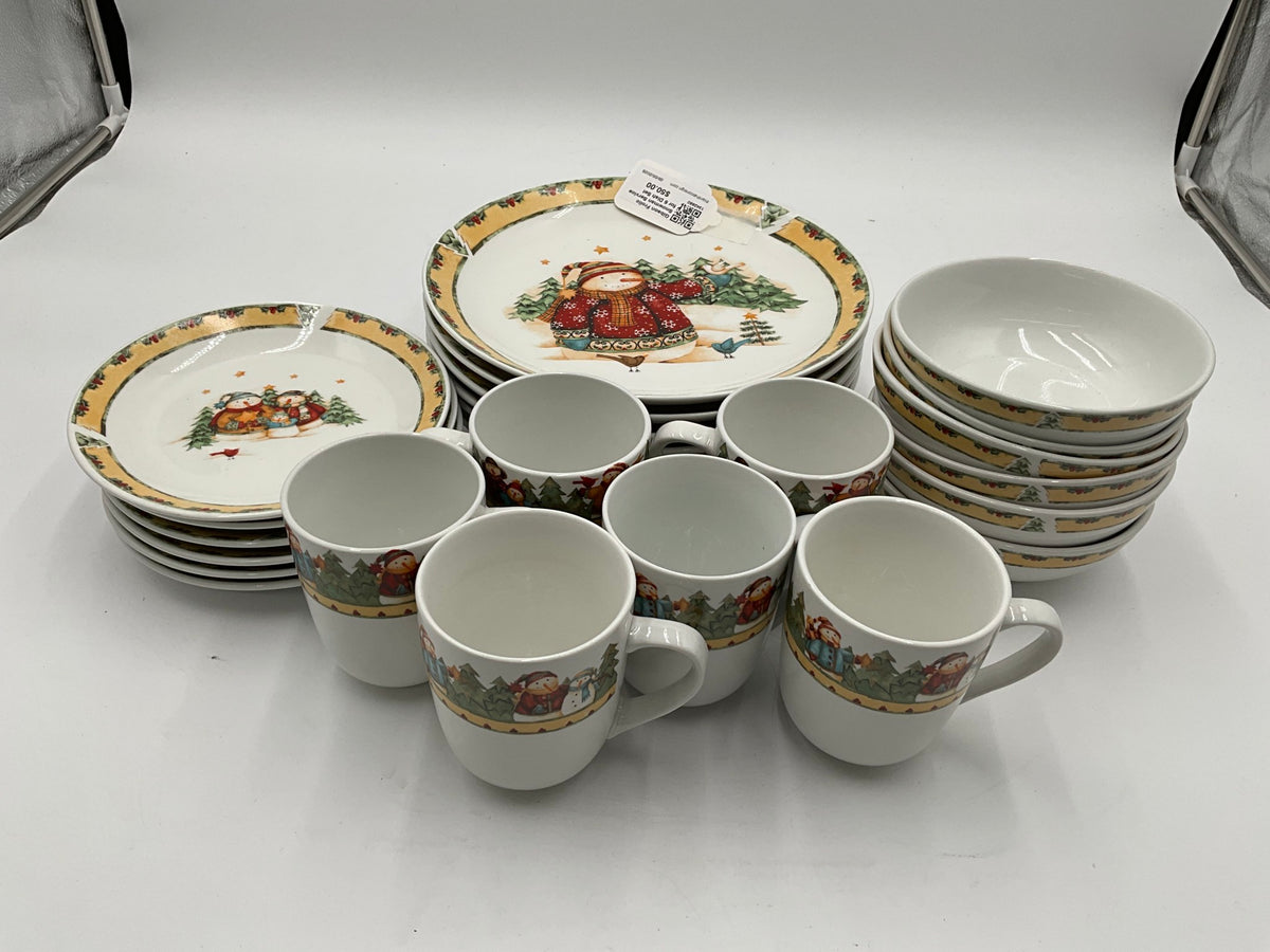 Gibson Frolic Snowman Service for 6 Dish Set