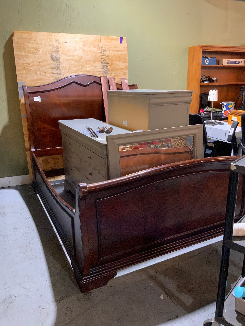 Outlook Cherry Full Sleigh Bed