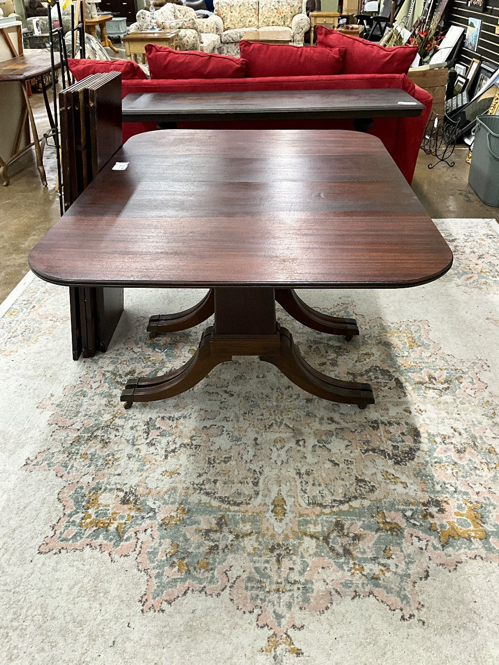 Folding Dining Table w/ 5 Leafs