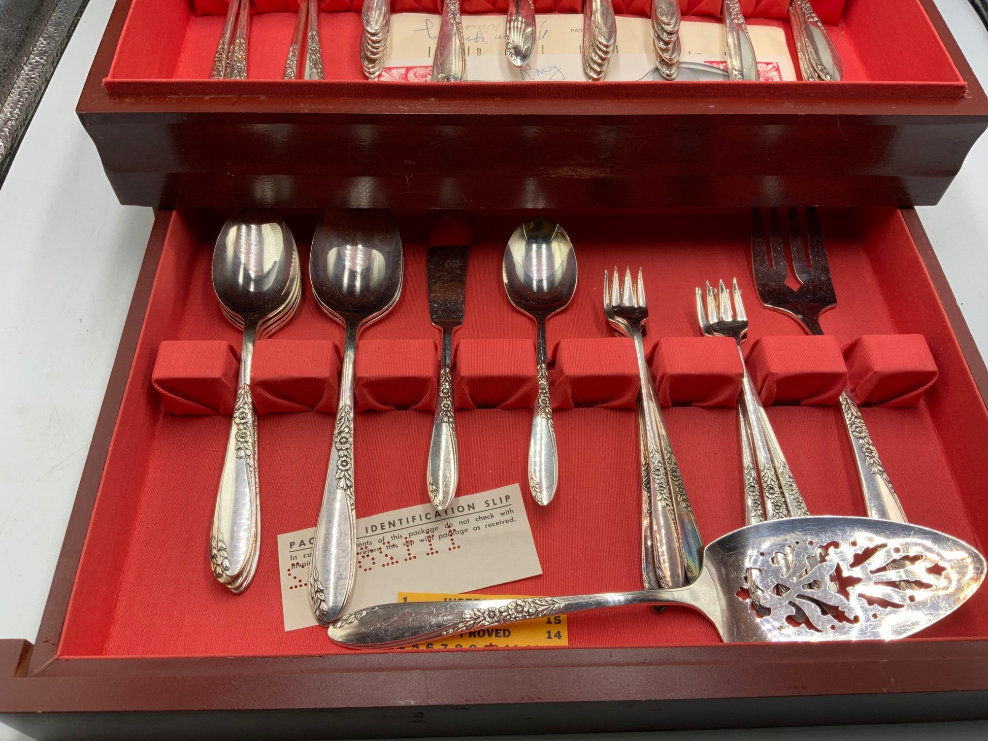 Oneida Silver Country Lane Flatware in Box
