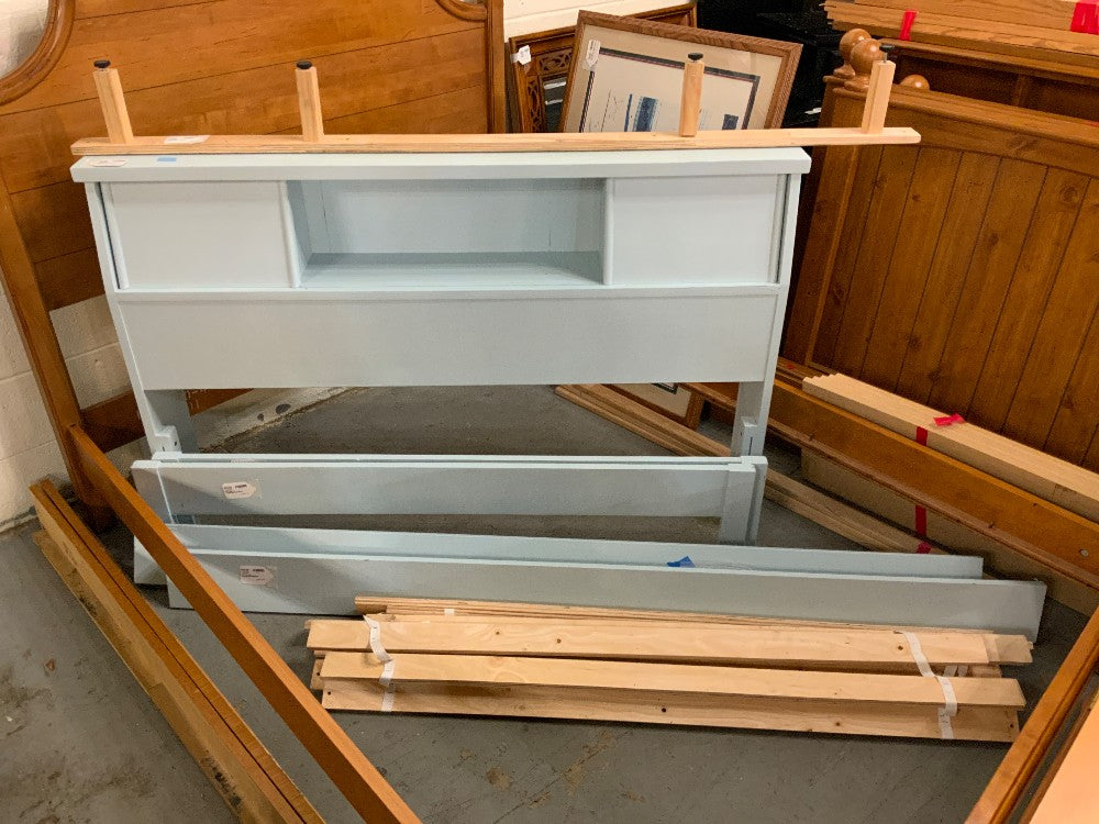 Full Bed w/ Headboard/Rails/Slats