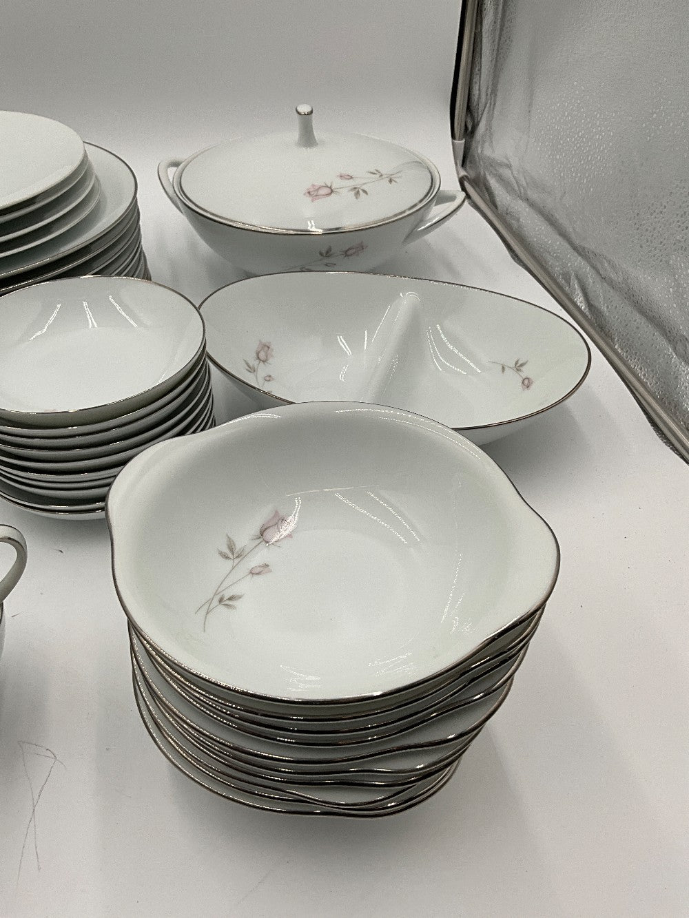 Noritake Pasadend China - 4 place setting w/ Serving Pieces