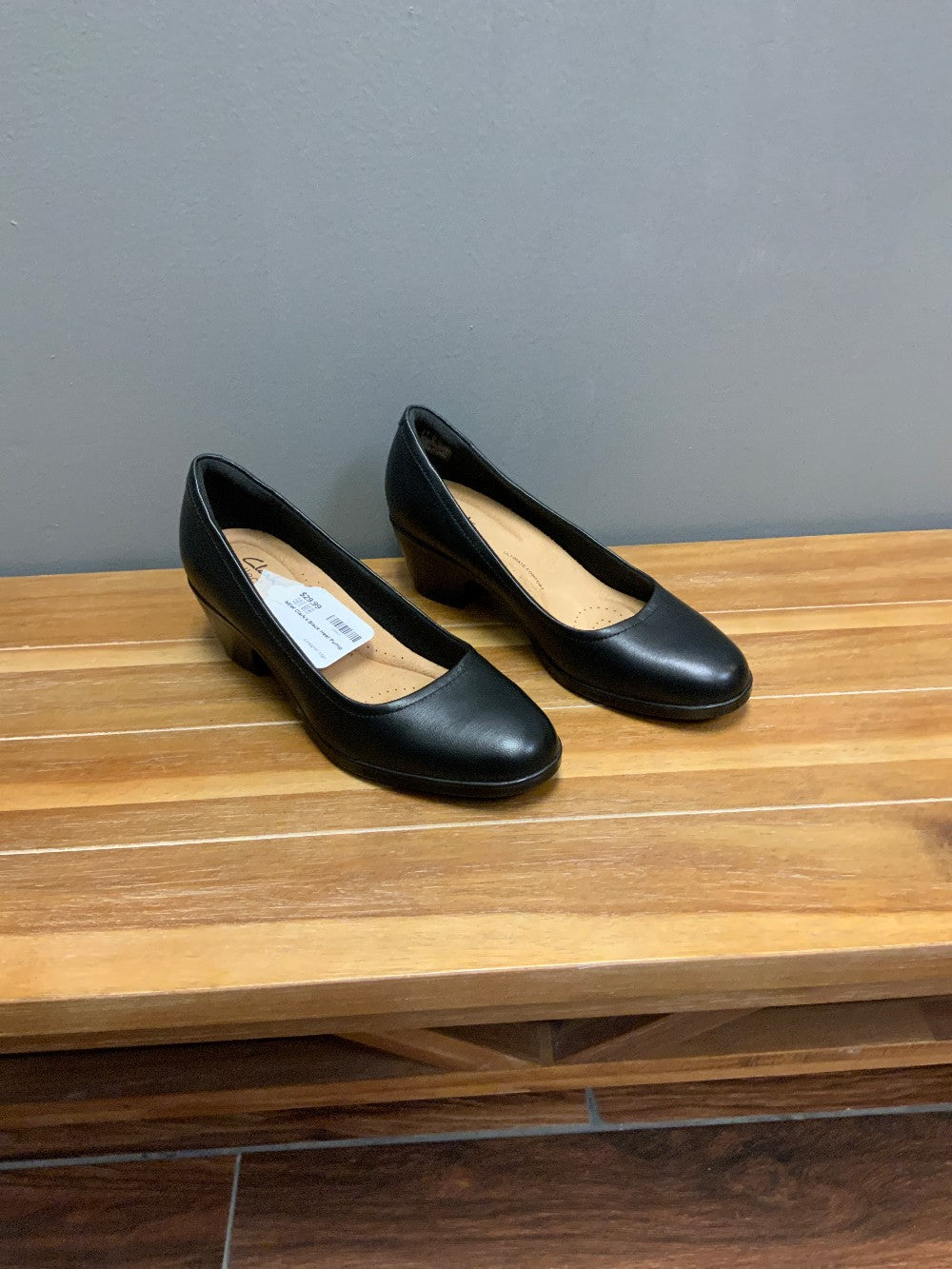 NEW Clark's Black Heel Pump