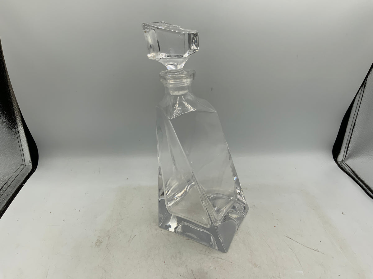 Denizli Twisted Square Decanter
