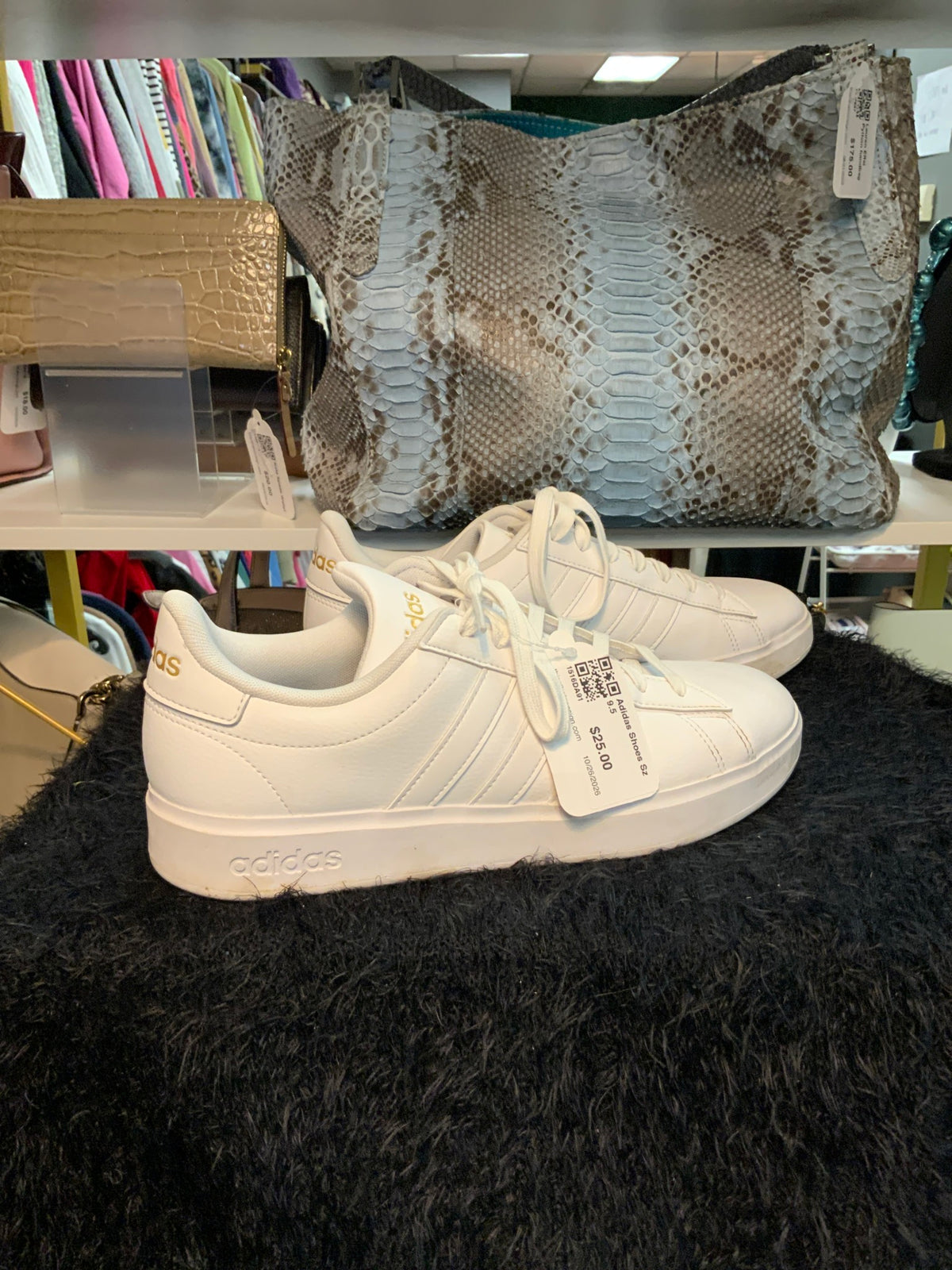 Adidas Shoes Sz 9.5