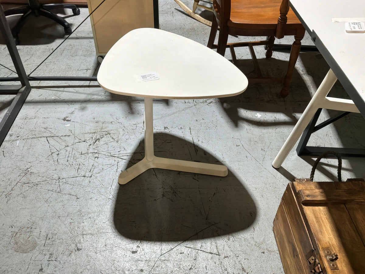 Sm White Triangular End table