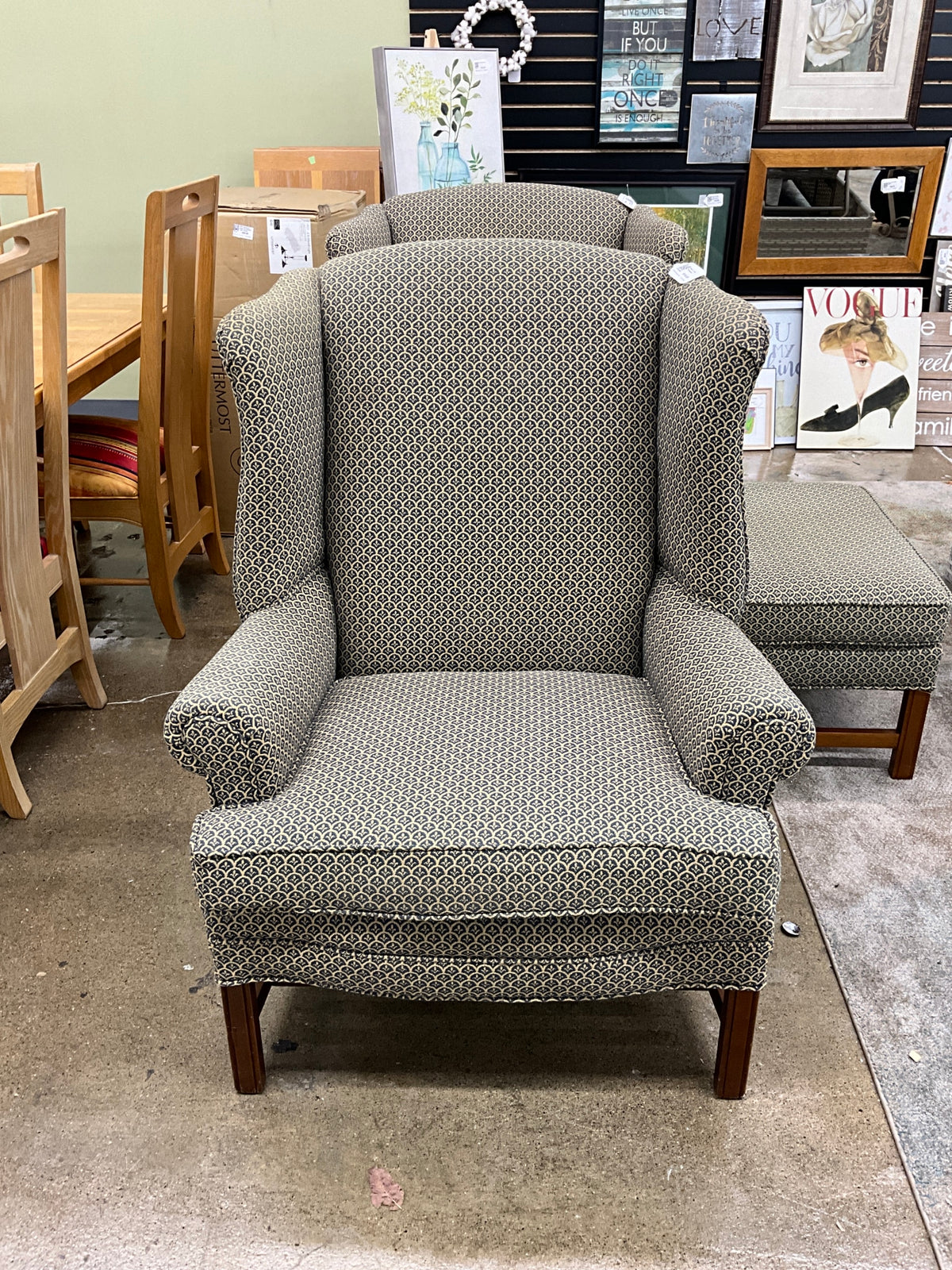 Navy & Tan Wingback