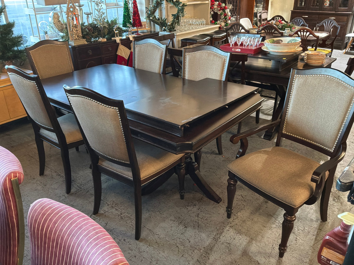 Table & Leaf W/ 6 Grey Cushion Chairs