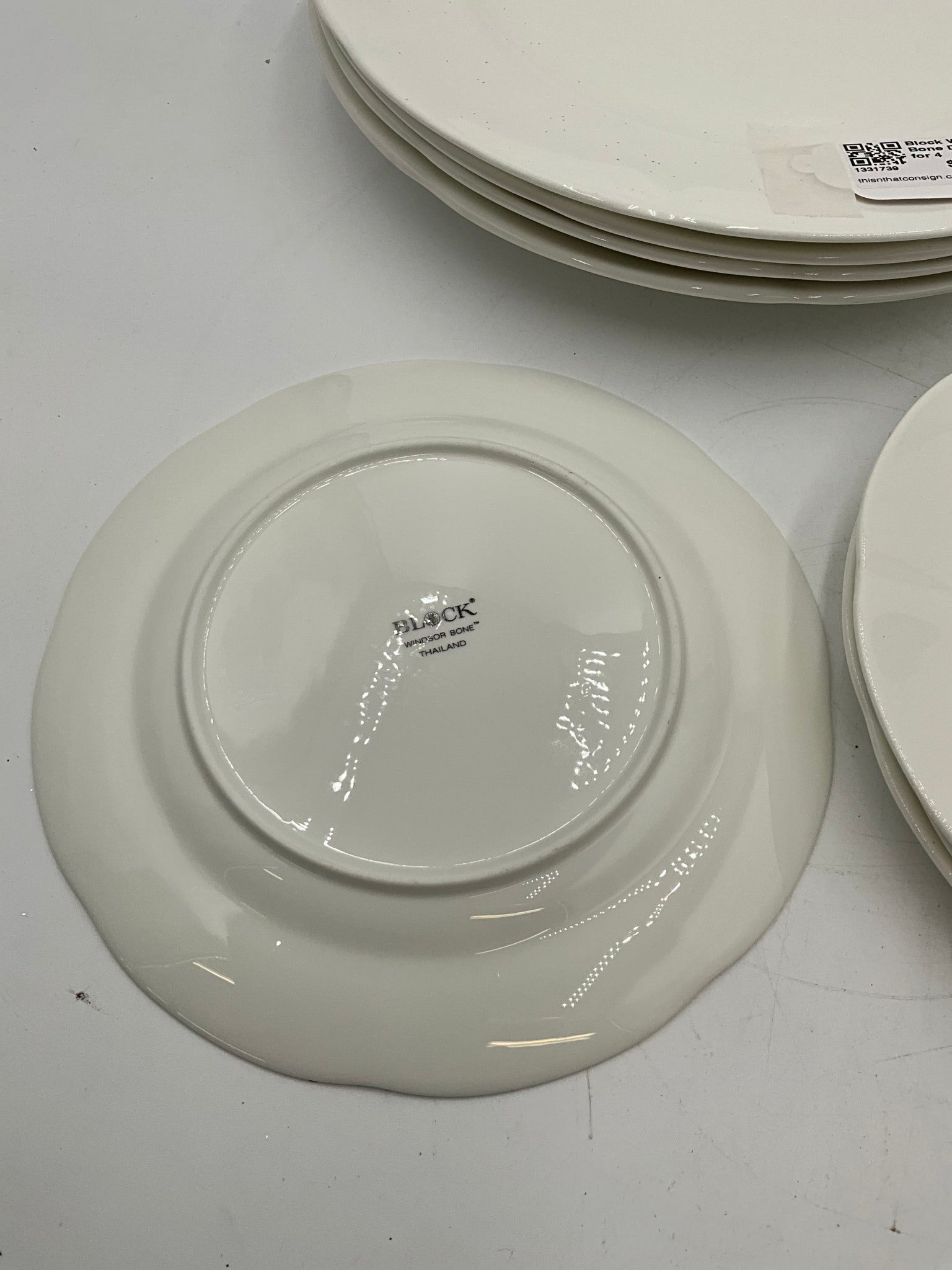 Block Windsor Bone Dish Service for 4