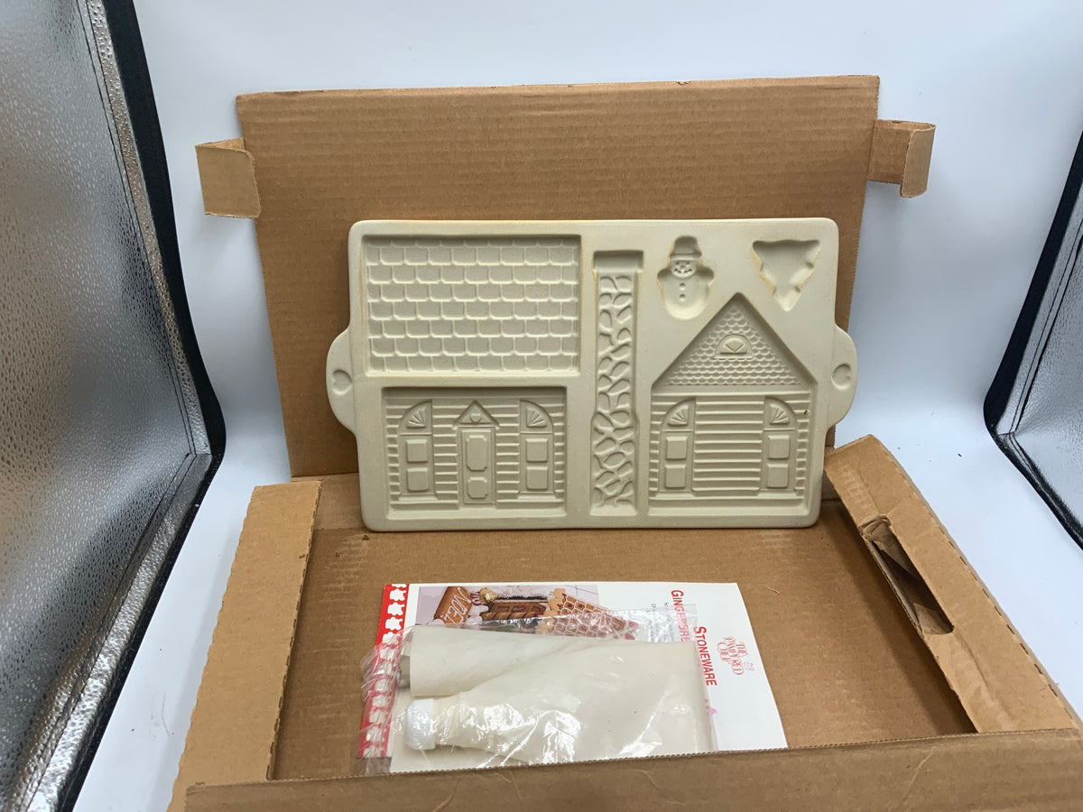 Pampered Chef Gingerbread House