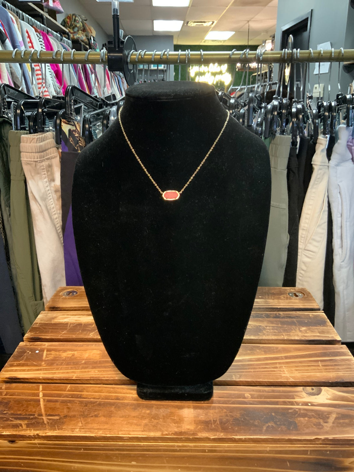 Kendra Scott Necklace