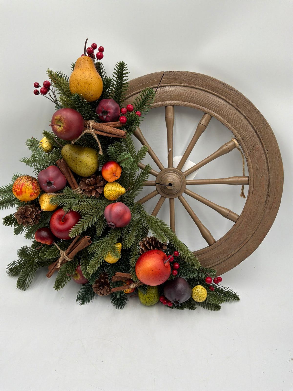 Wheel W/Fruit Wall Decor