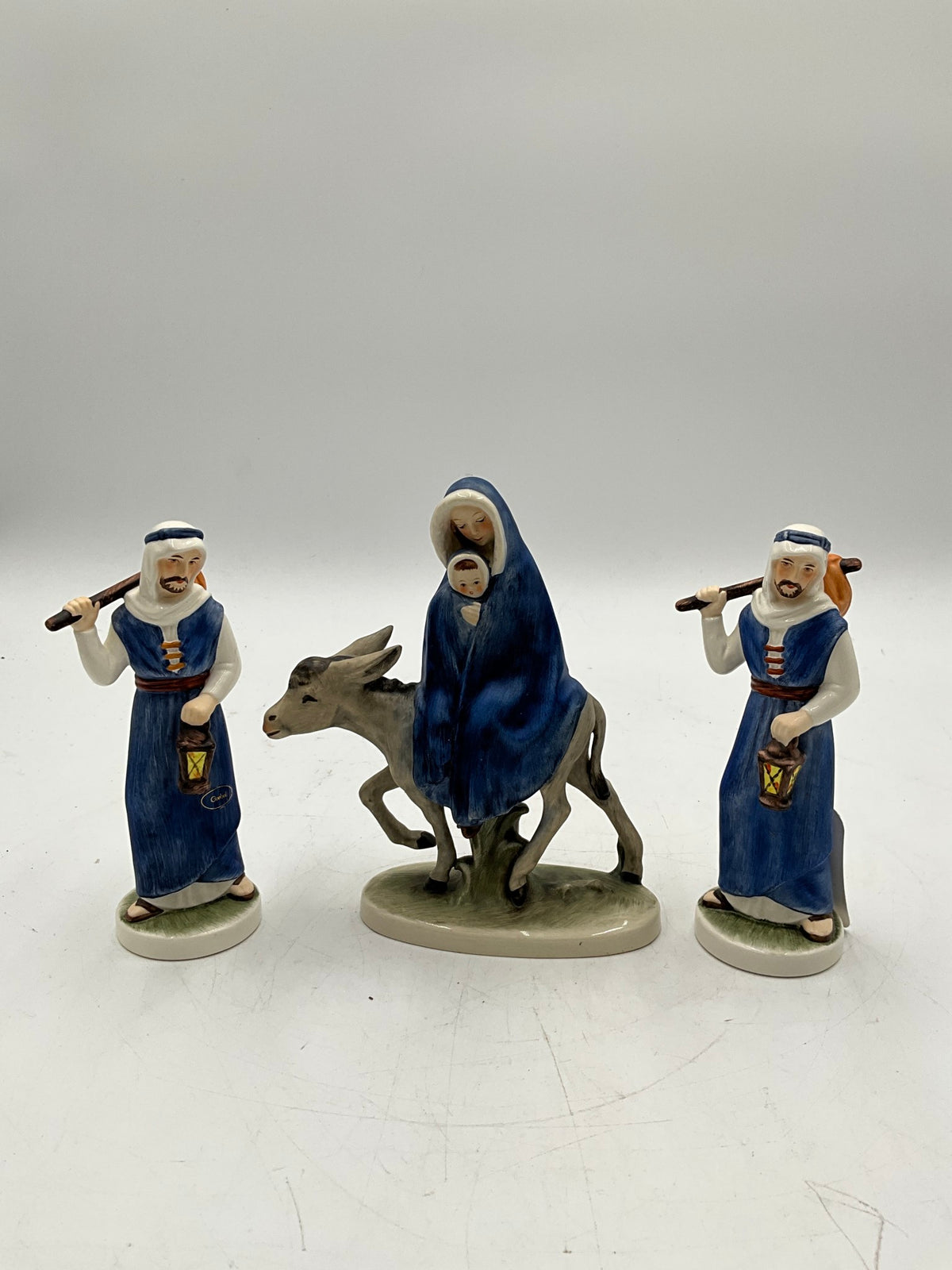 Goebel Mary & Jesus and 2 Wise Men Figurines