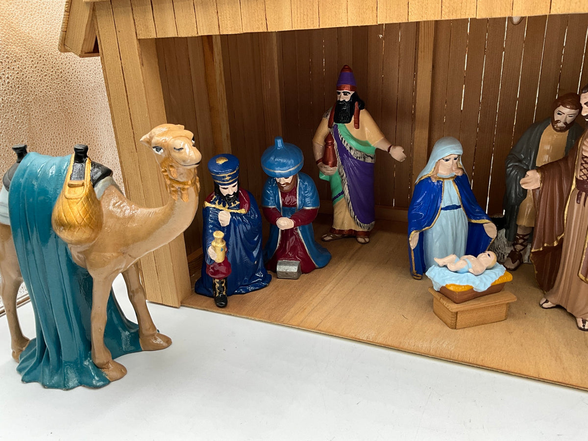 Nativity Set Handmade & Painted W/Tote