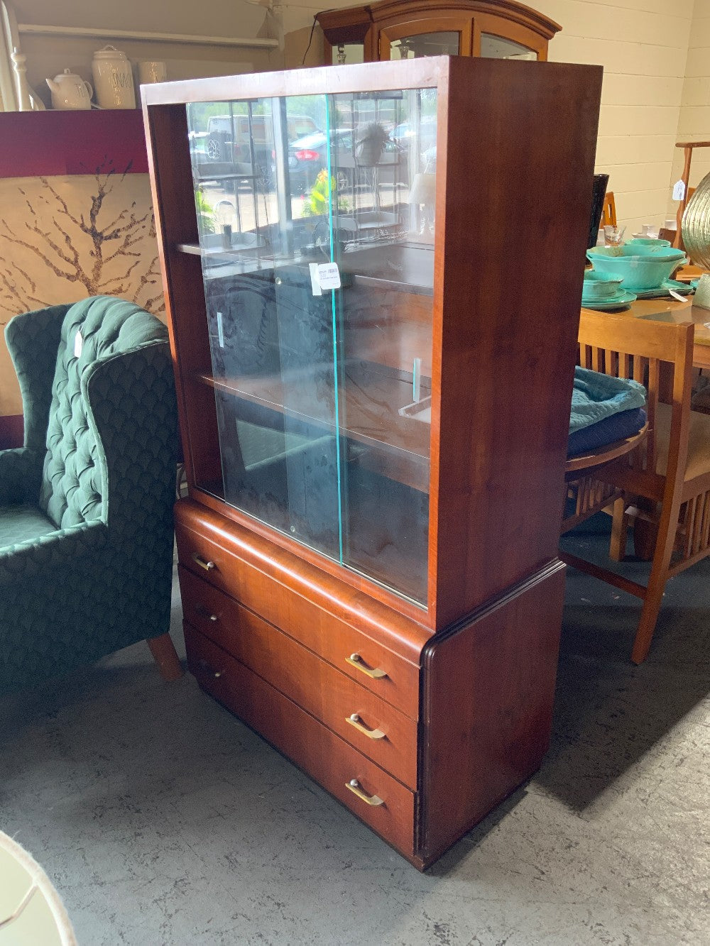 VTG Hutch With Glass Doors