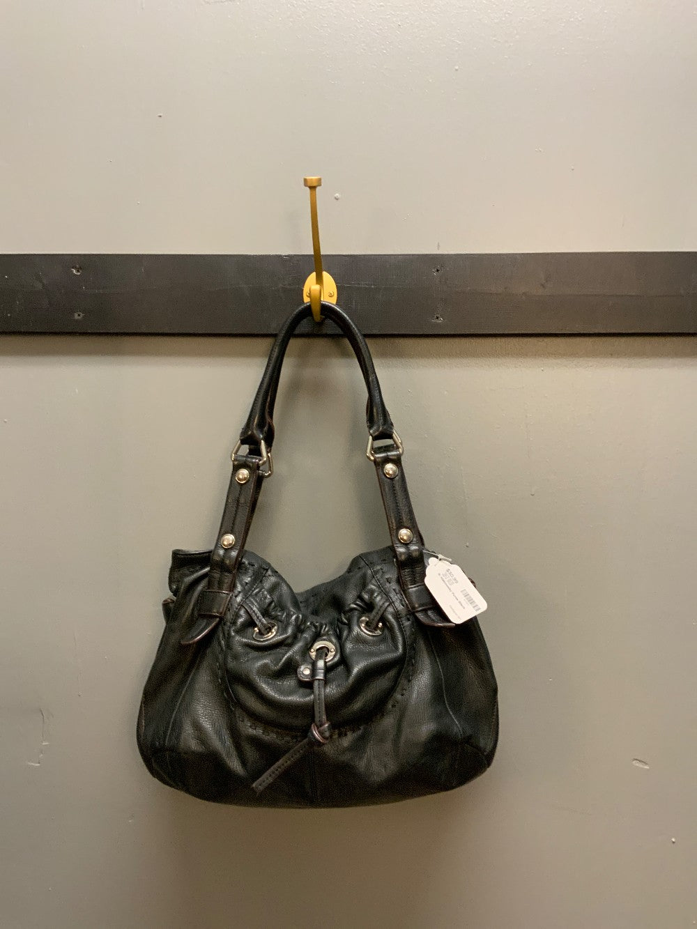 B. Makowsky Purse Black