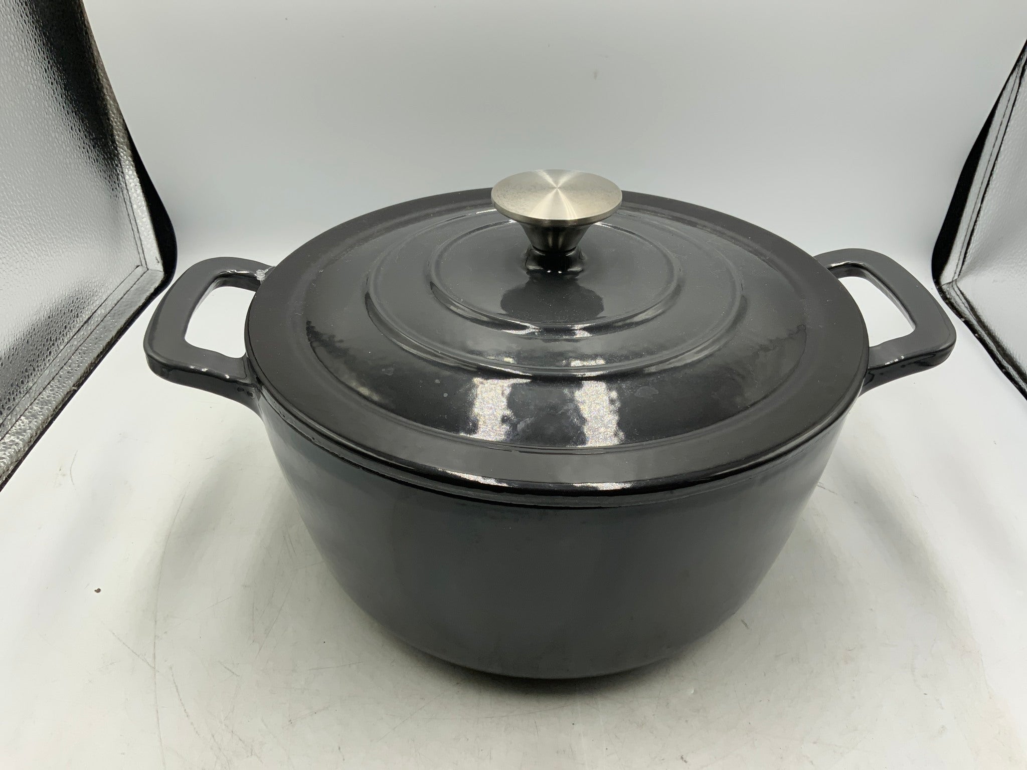 Cast Iron Enamel Dutch Oven