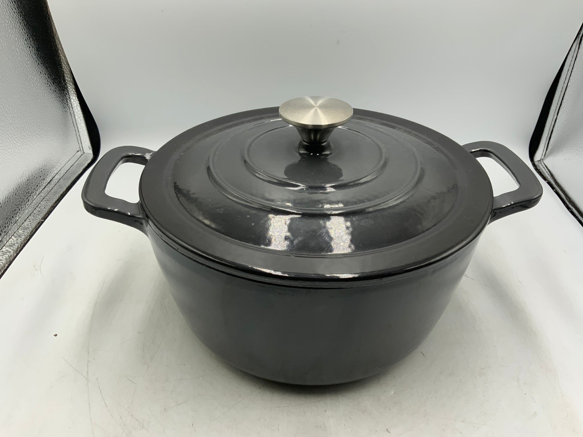 Cast Iron Enamel Dutch Oven