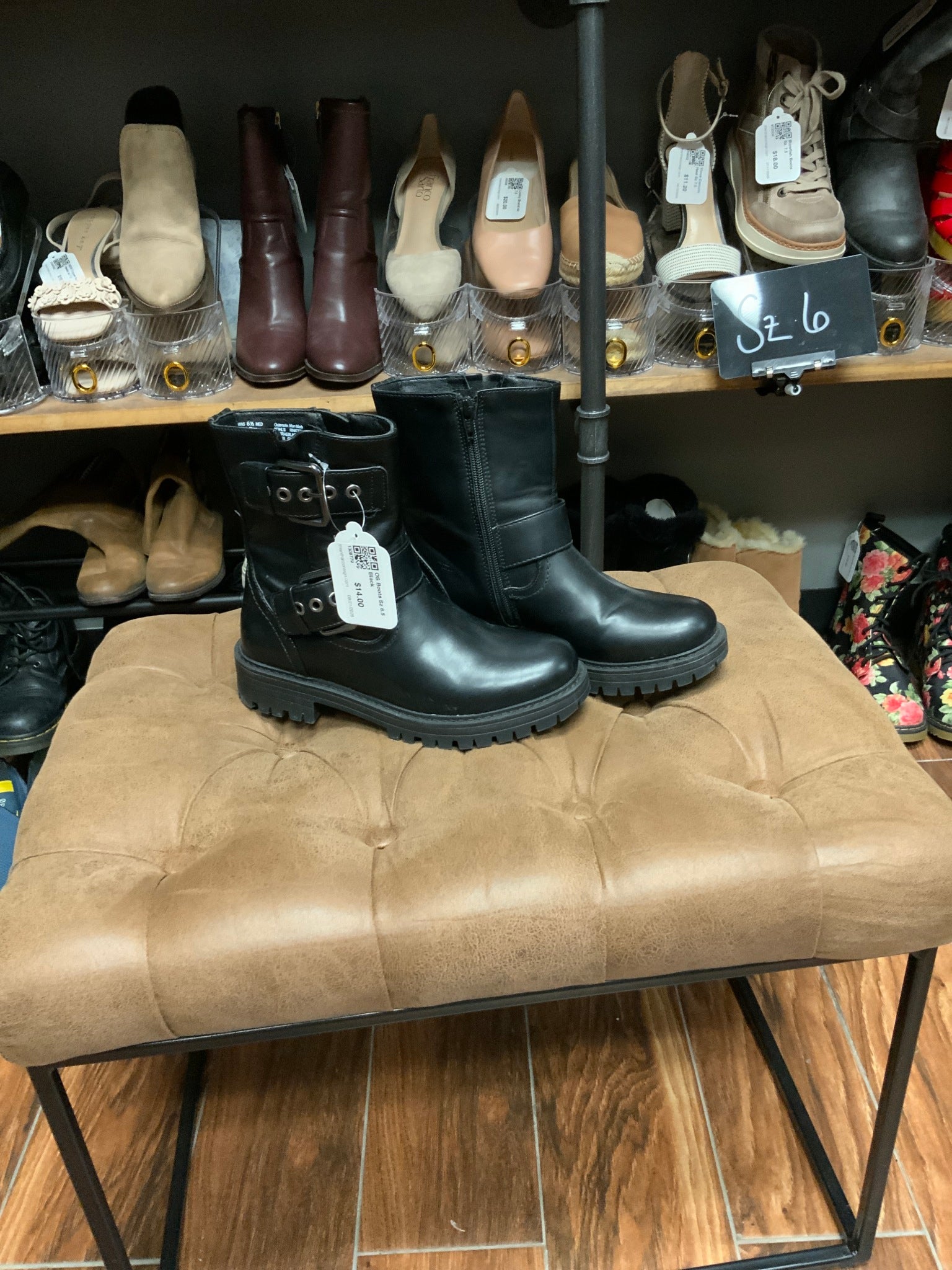 OS Boots Sz 6.5 Black