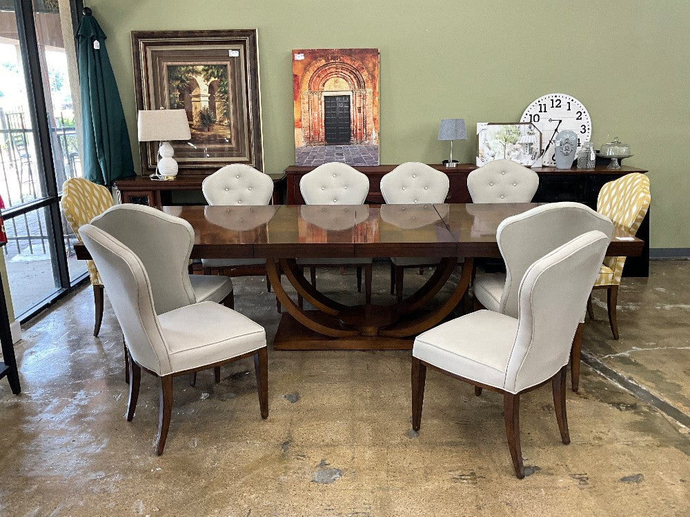 Bernhardt Table with 2 Leaves, Pads & 10 Chairs