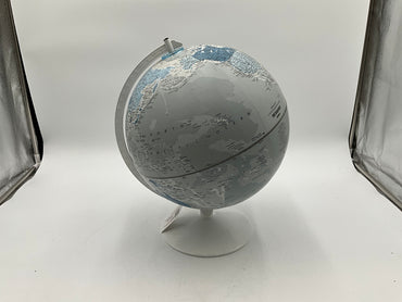 Lg. Blue & White Globe